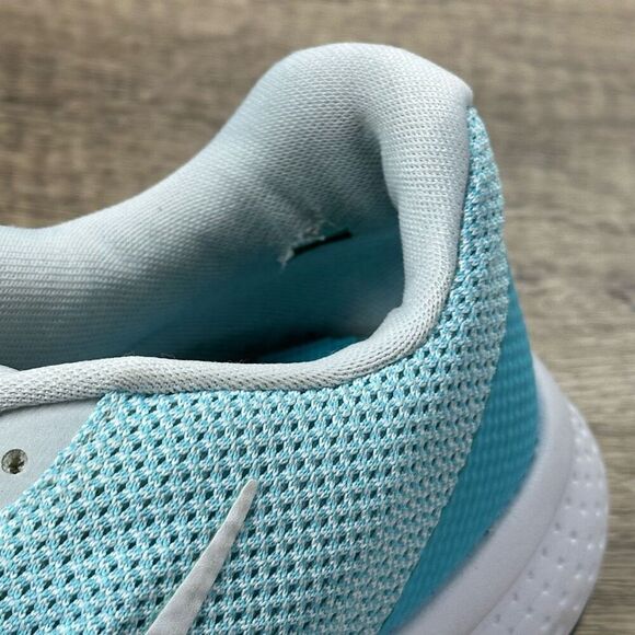 Nike~Women’s~Run~ Blue/Lgt. Gray~All Day Low Top Comfort Sneakers~Size 9.5 - Picture 8 of 11